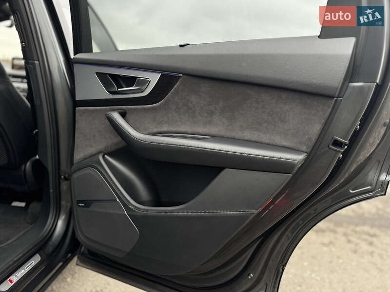 Внедорожник / Кроссовер Audi Q7 2017 в Дрогобыче