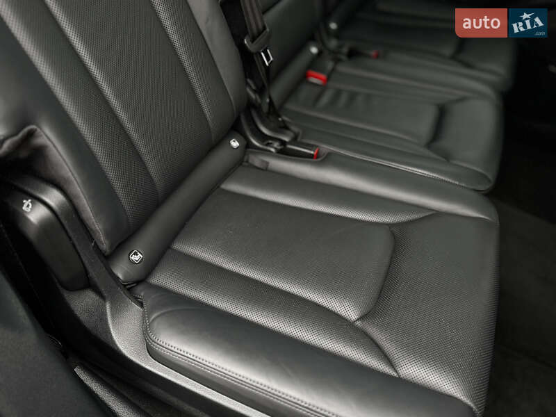 Внедорожник / Кроссовер Audi Q7 2017 в Дрогобыче