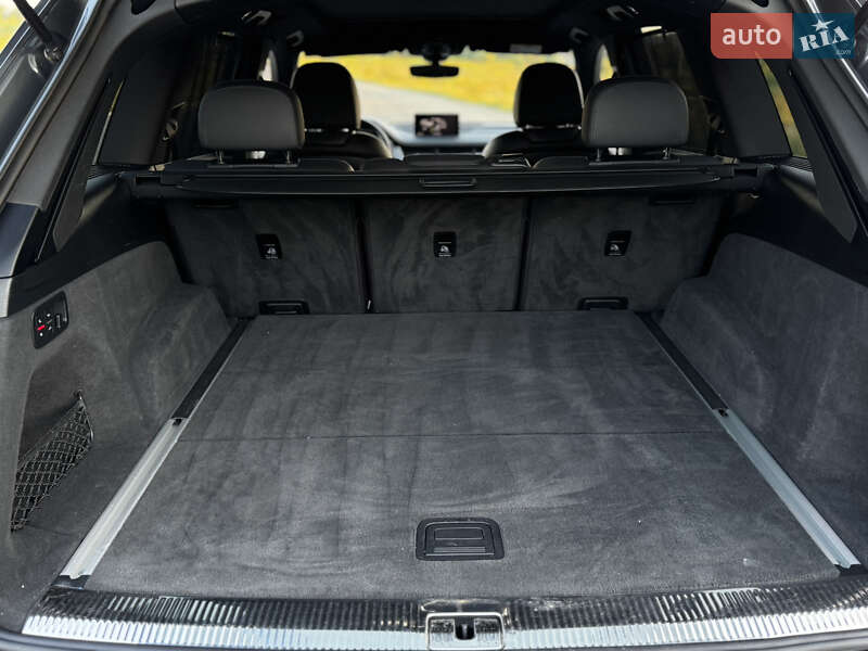 Внедорожник / Кроссовер Audi Q7 2017 в Дрогобыче