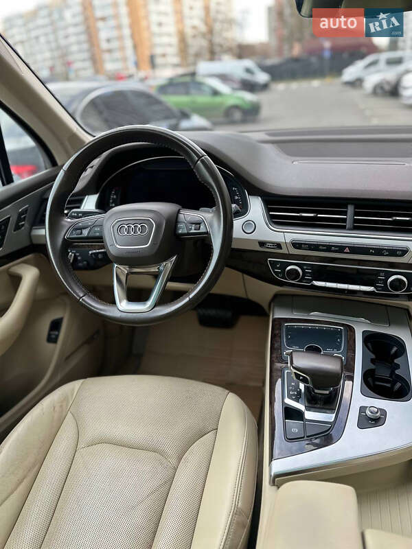Позашляховик / Кросовер Audi Q7 2019 в Львові фото 19 Позашляховик / Кросовер Audi Q7 2019 в Львові