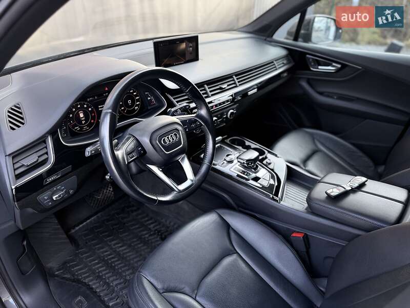 Внедорожник / Кроссовер Audi Q7 2019 в Львове фото 36 Внедорожник / Кроссовер Audi Q7 2019 в Львове