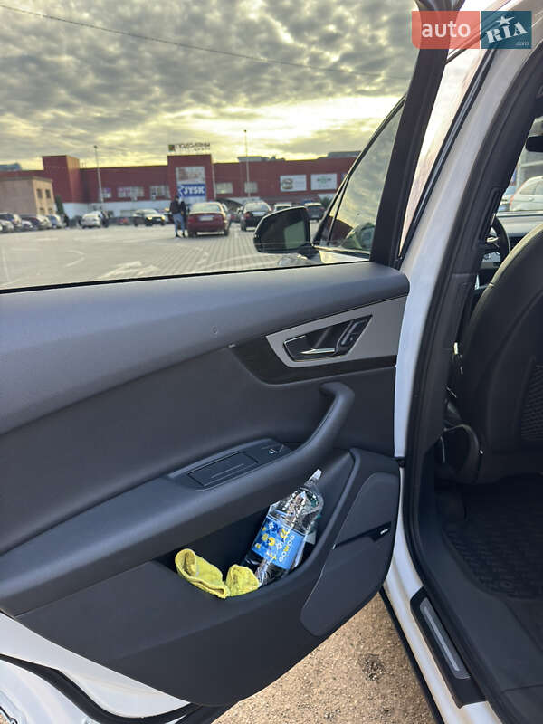 Внедорожник / Кроссовер Audi Q7 2018 в Тернополе фото 31 Внедорожник / Кроссовер Audi Q7 2018 в Тернополе