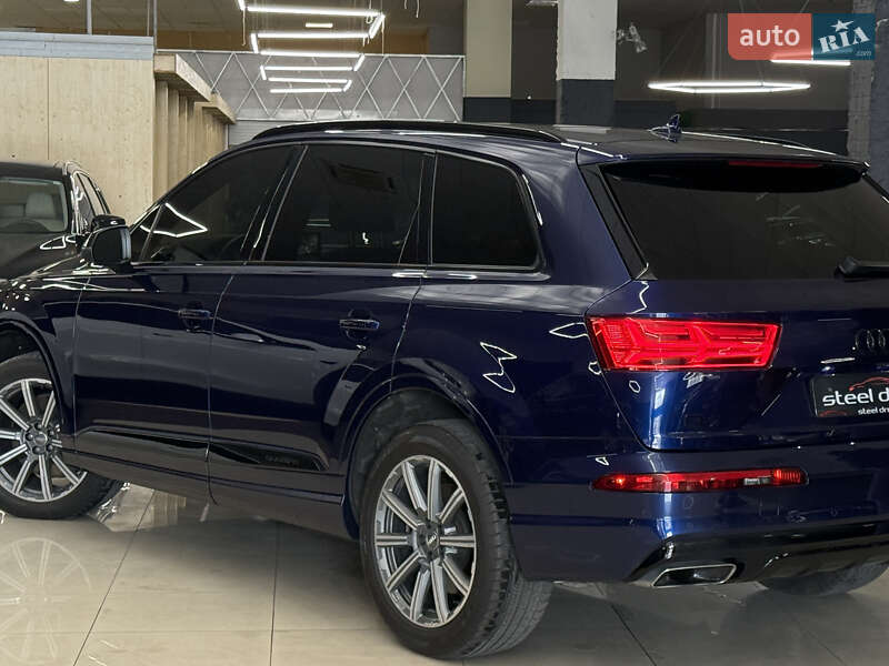 Внедорожник / Кроссовер Audi Q7 2019 в Николаеве