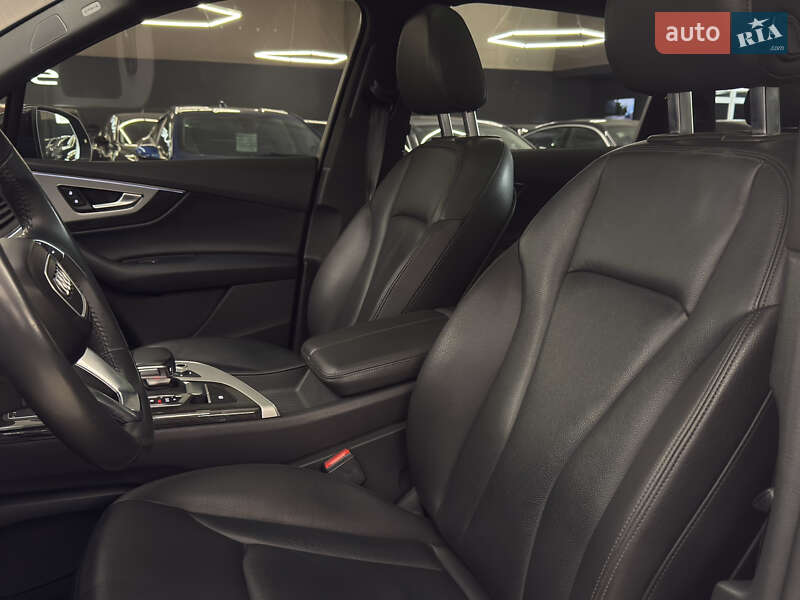 Внедорожник / Кроссовер Audi Q7 2019 в Николаеве