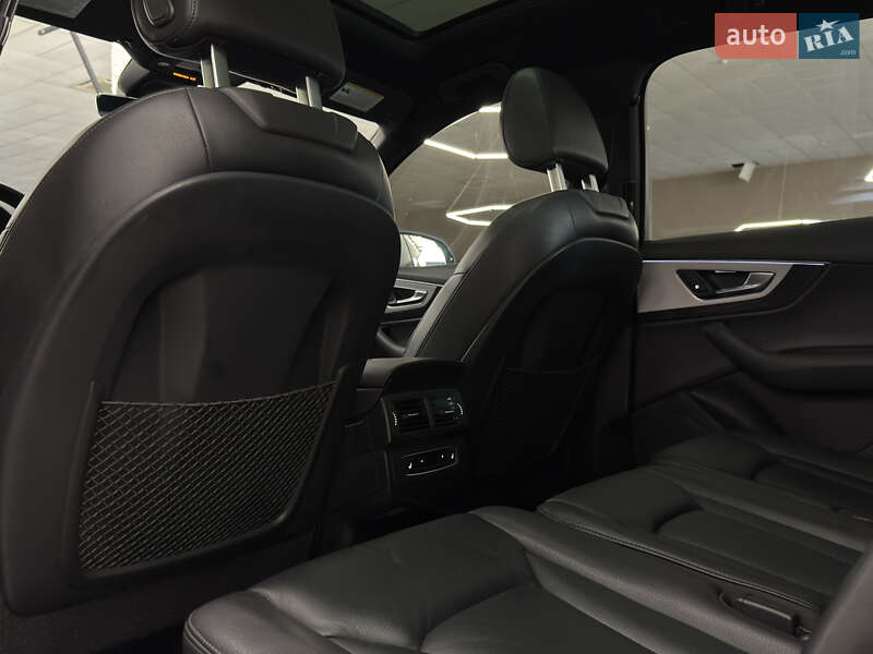 Внедорожник / Кроссовер Audi Q7 2019 в Николаеве