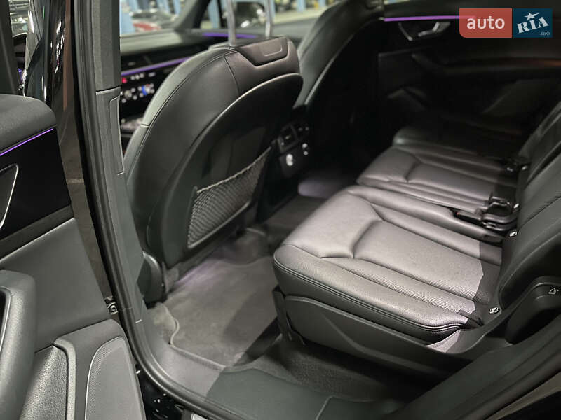 Внедорожник / Кроссовер Audi Q7 2016 в Киеве фото 29 Внедорожник / Кроссовер Audi Q7 2016 в Киеве