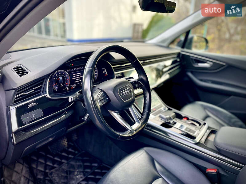 Внедорожник / Кроссовер Audi Q7 2019 в Львове