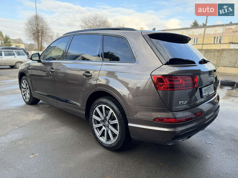 Позашляховик / Кросовер Audi Q7 2016 в Романіву фото 9 Позашляховик / Кросовер Audi Q7 2016 в Романіву