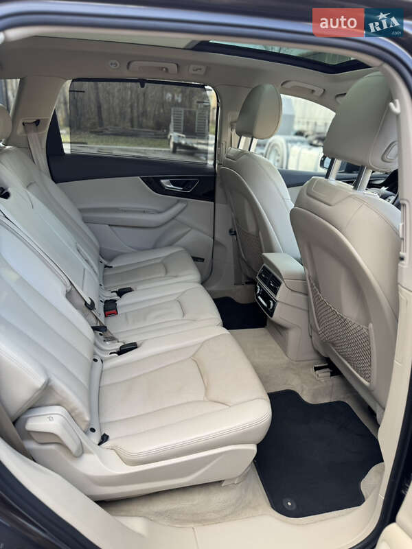 Позашляховик / Кросовер Audi Q7 2016 в Романіву фото 25 Позашляховик / Кросовер Audi Q7 2016 в Романіву