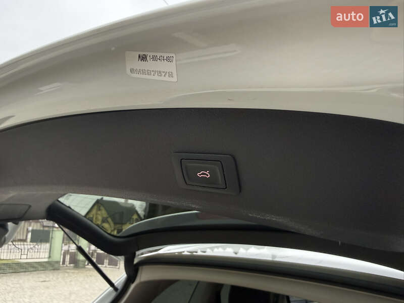 Позашляховик / Кросовер Audi Q7 2015 в Самборі