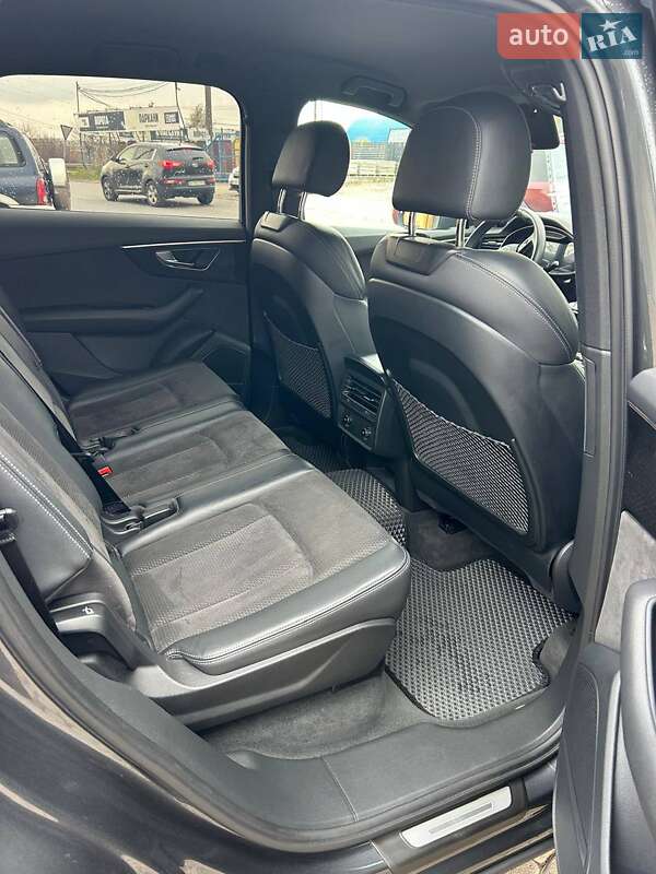Внедорожник / Кроссовер Audi Q7 2022 в Львове