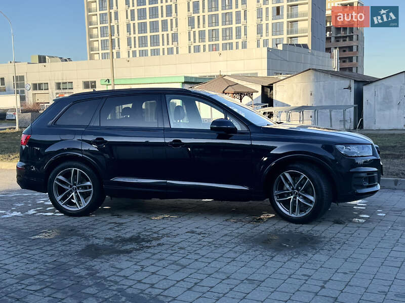Позашляховик / Кросовер Audi Q7 2017 в Івано-Франківську фото 24 Позашляховик / Кросовер Audi Q7 2017 в Івано-Франківську