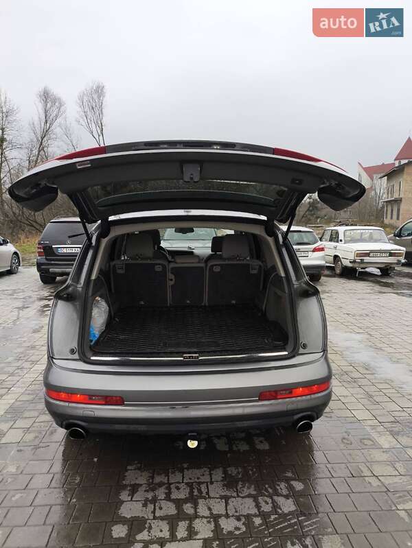 Внедорожник / Кроссовер Audi Q7 2015 в Бродах