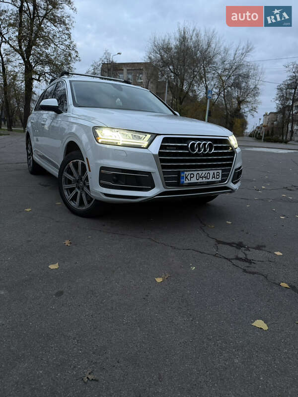 Внедорожник / Кроссовер Audi Q7 2018 в Запорожье