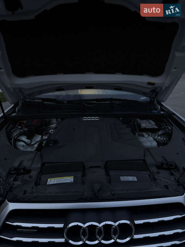 Внедорожник / Кроссовер Audi Q7 2018 в Запорожье