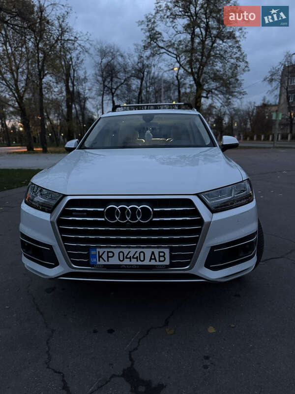 Внедорожник / Кроссовер Audi Q7 2018 в Запорожье