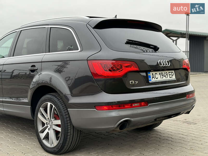 Внедорожник / Кроссовер Audi Q7 2011 в Луцке