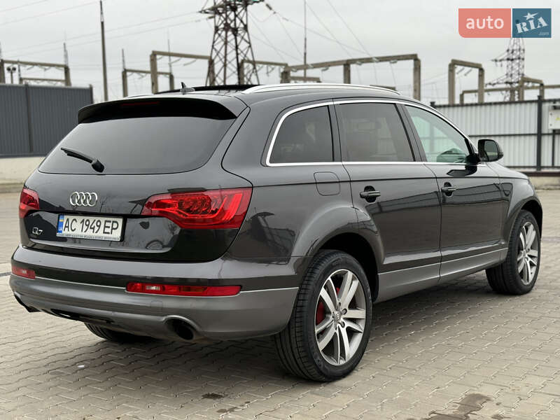 Внедорожник / Кроссовер Audi Q7 2011 в Луцке