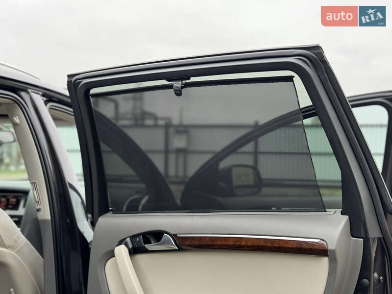 Внедорожник / Кроссовер Audi Q7 2011 в Луцке