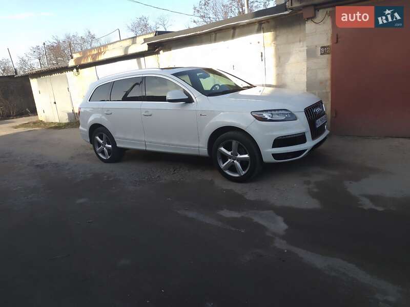 Внедорожник / Кроссовер Audi Q7 2015 в Харькове