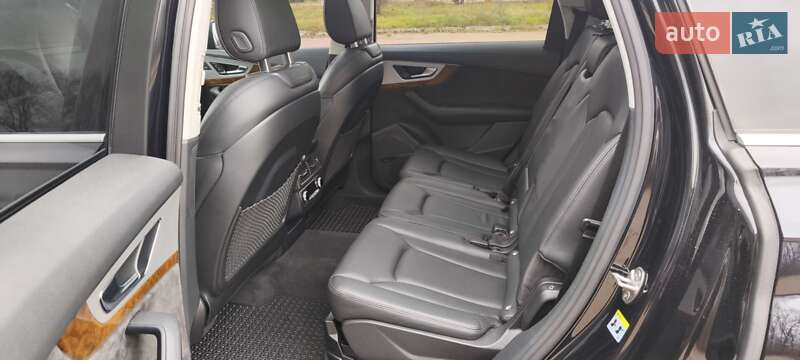 Внедорожник / Кроссовер Audi Q7 2017 в Нежине