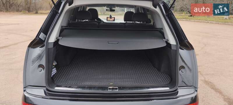 Внедорожник / Кроссовер Audi Q7 2017 в Нежине