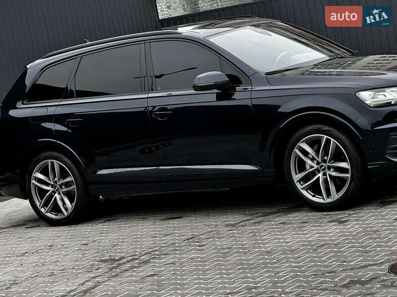 Позашляховик / Кросовер Audi Q7 2017 в Львові фото 2 Позашляховик / Кросовер Audi Q7 2017 в Львові
