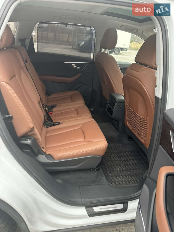 Позашляховик / Кросовер Audi Q7 2020 в Києві