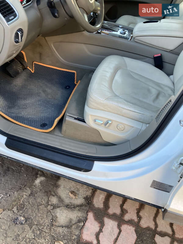 Внедорожник / Кроссовер Audi Q7 2010 в Умани