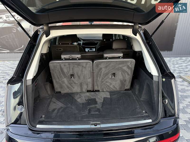Позашляховик / Кросовер Audi Q7 2020 в Львові