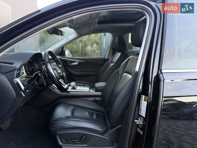 Позашляховик / Кросовер Audi Q7 2020 в Львові
