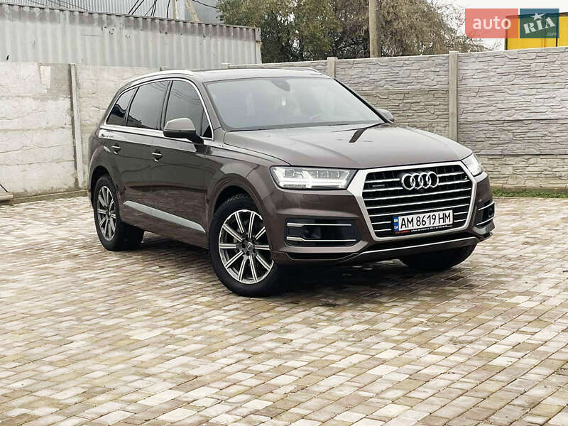 Внедорожник / Кроссовер Audi Q7 2016 в Одессе фото Внедорожник / Кроссовер Audi Q7 2016 в Одессе