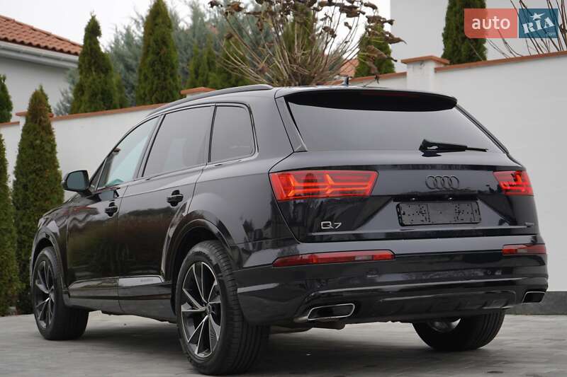Внедорожник / Кроссовер Audi Q7 2017 в Одессе