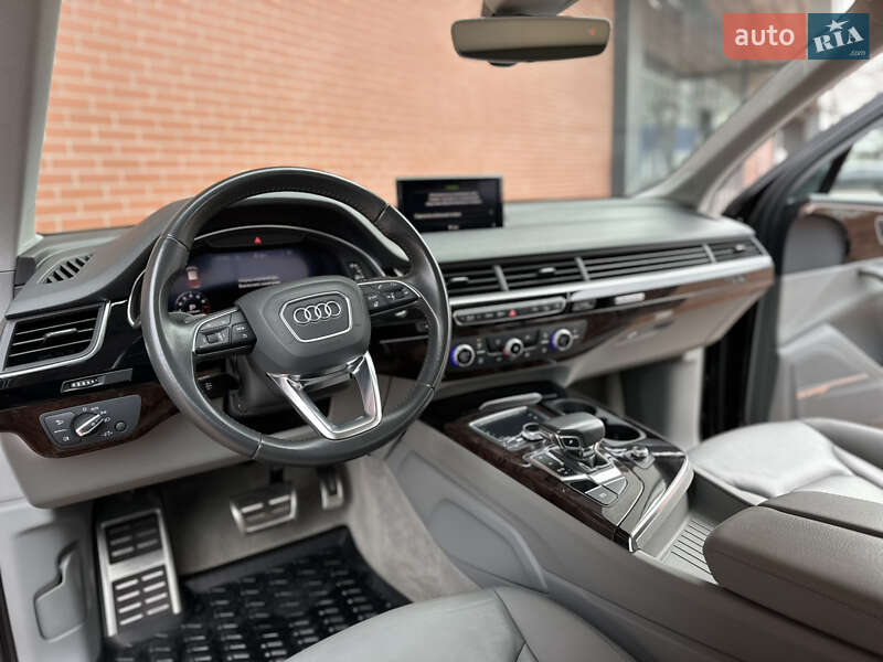 Внедорожник / Кроссовер Audi Q7 2018 в Одессе