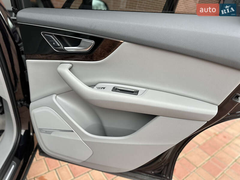 Внедорожник / Кроссовер Audi Q7 2018 в Одессе