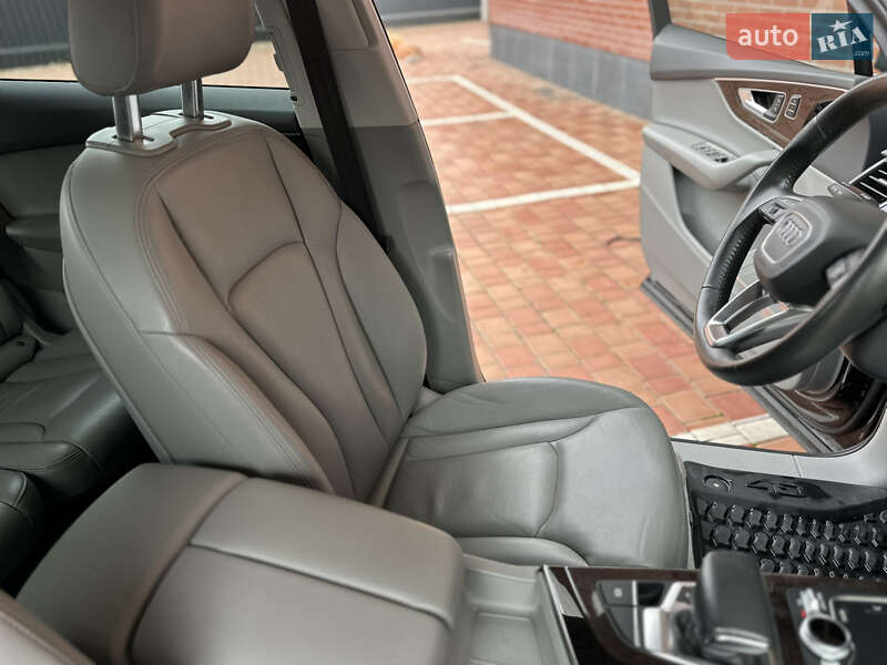 Внедорожник / Кроссовер Audi Q7 2018 в Одессе