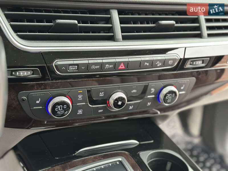 Внедорожник / Кроссовер Audi Q7 2018 в Одессе