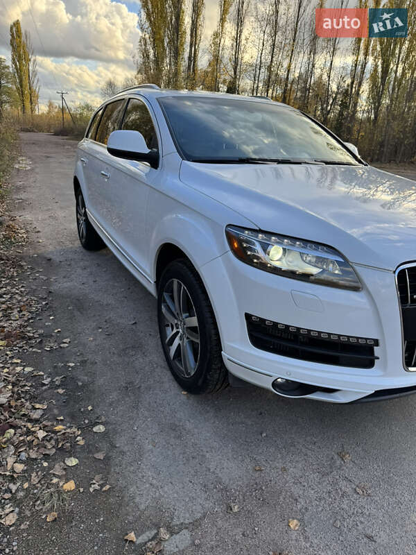 Внедорожник / Кроссовер Audi Q7 2012 в Житомире