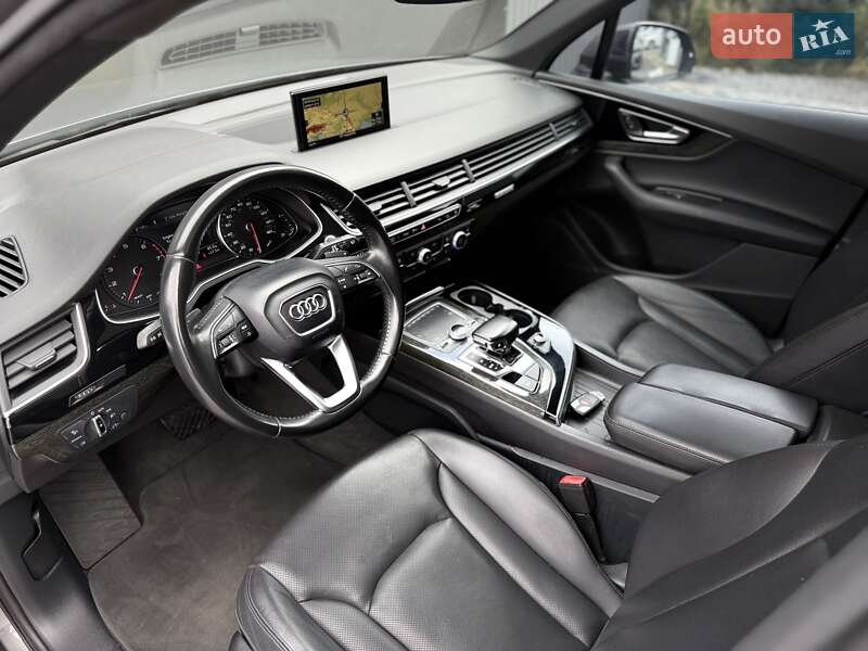 Позашляховик / Кросовер Audi Q7 2017 в Львові