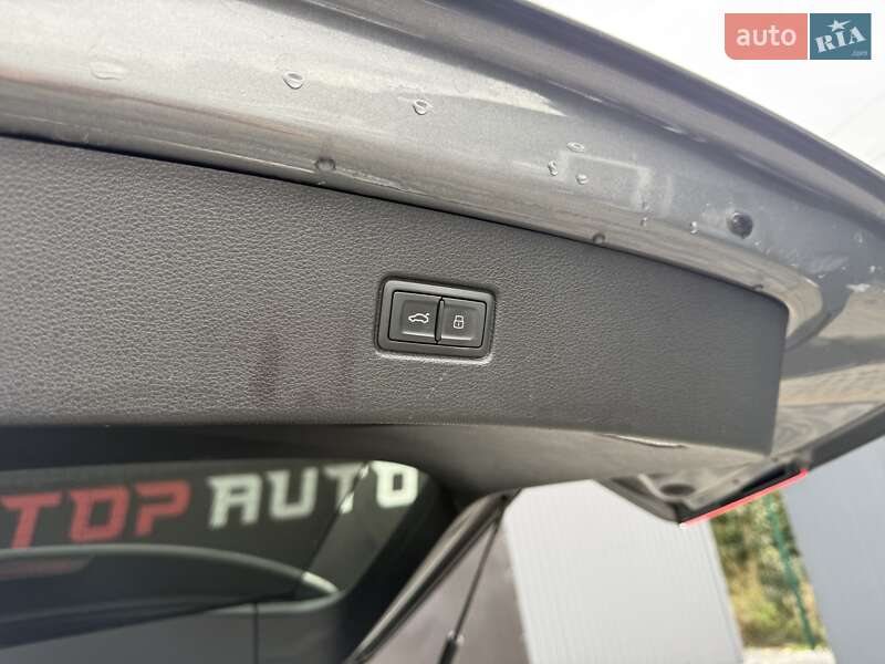 Позашляховик / Кросовер Audi Q7 2017 в Львові