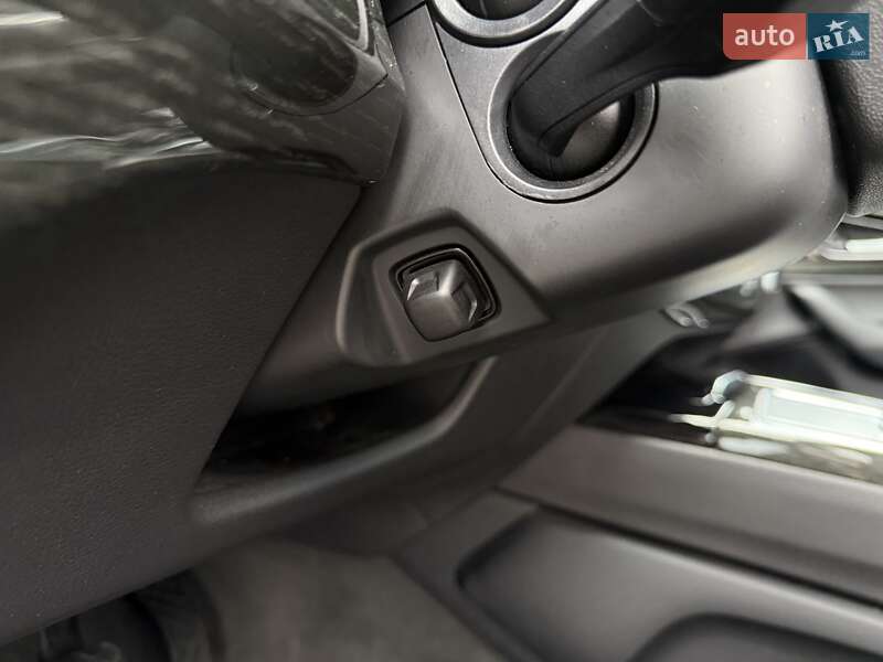 Позашляховик / Кросовер Audi Q7 2017 в Львові