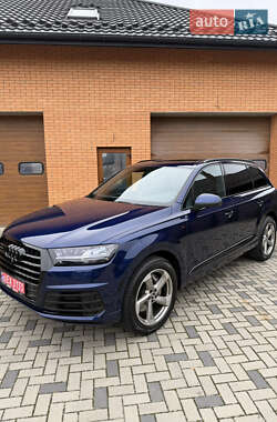 Позашляховик / Кросовер Audi Q7 2019 в Рівному