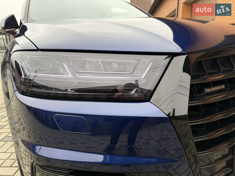 Внедорожник / Кроссовер Audi Q7 2019 в Ровно