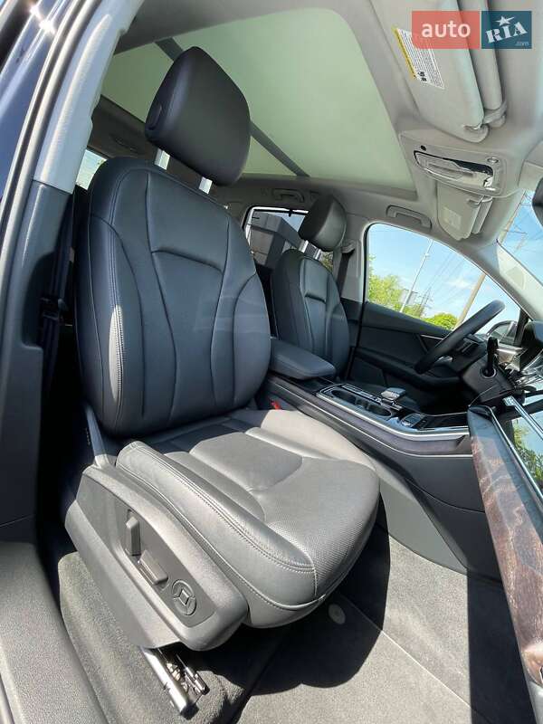 Внедорожник / Кроссовер Audi Q7 2019 в Львове