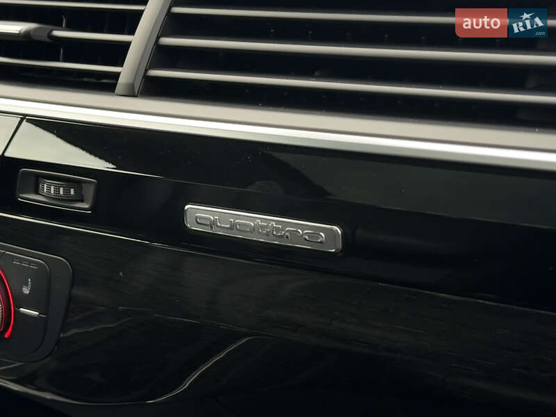 Позашляховик / Кросовер Audi Q7 2016 в Житомирі