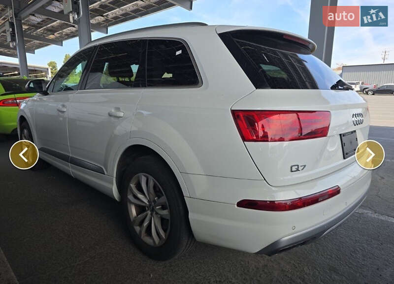 Позашляховик / Кросовер Audi Q7 2016 в Житомирі