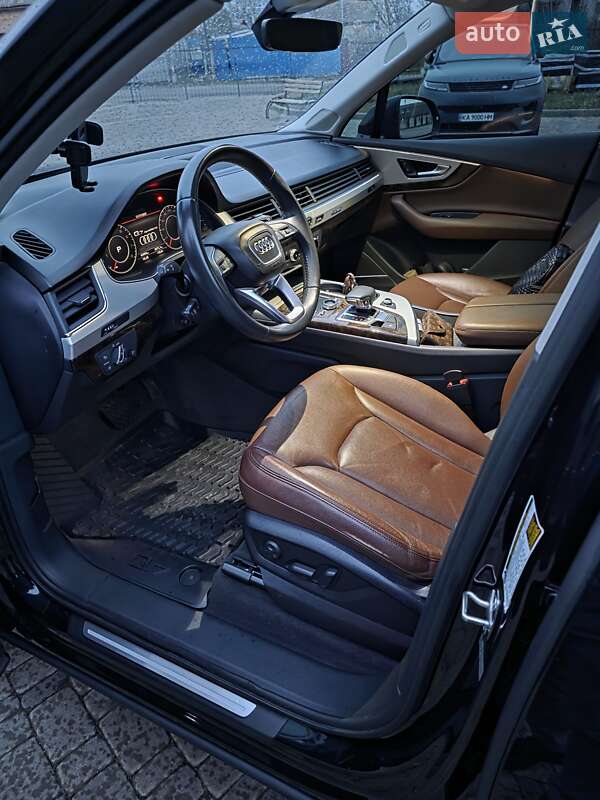 Внедорожник / Кроссовер Audi Q7 2017 в Белой Церкви