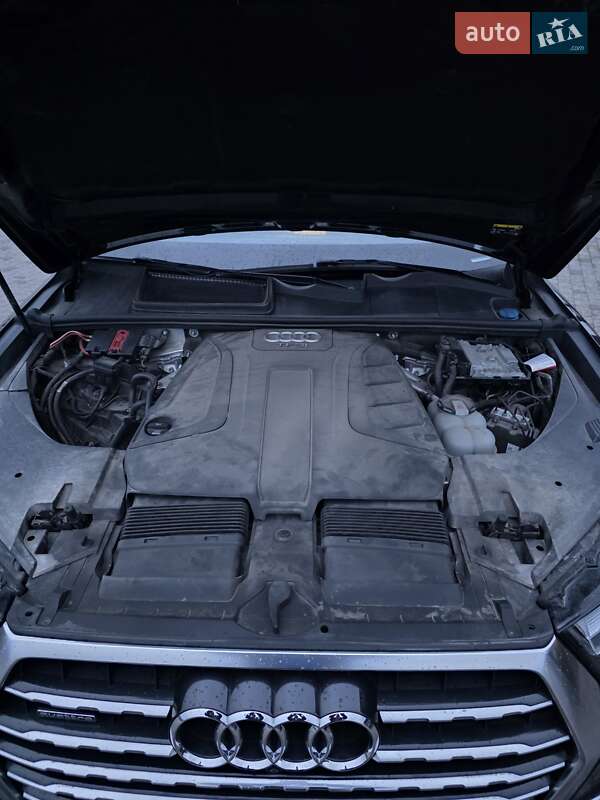 Внедорожник / Кроссовер Audi Q7 2017 в Белой Церкви