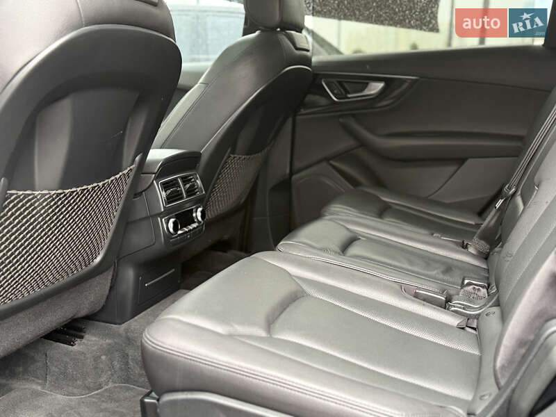 Внедорожник / Кроссовер Audi Q7 2016 в Киеве фото 11 Внедорожник / Кроссовер Audi Q7 2016 в Киеве