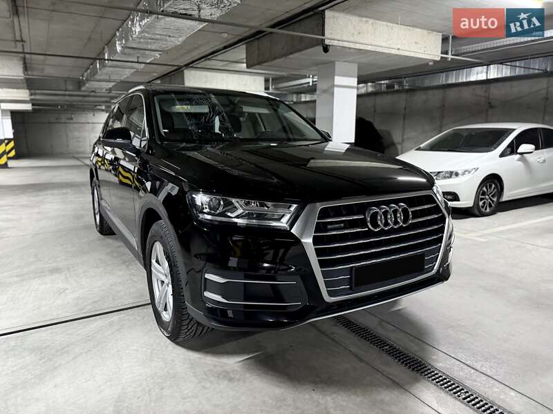 Позашляховик / Кросовер Audi Q7 2016 в Дніпрі